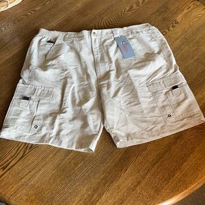 Men’s cargo shorts